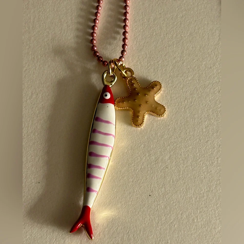 NWOT Necklace enamel pink & white striped Minnow, Starfish  charms, pink chain